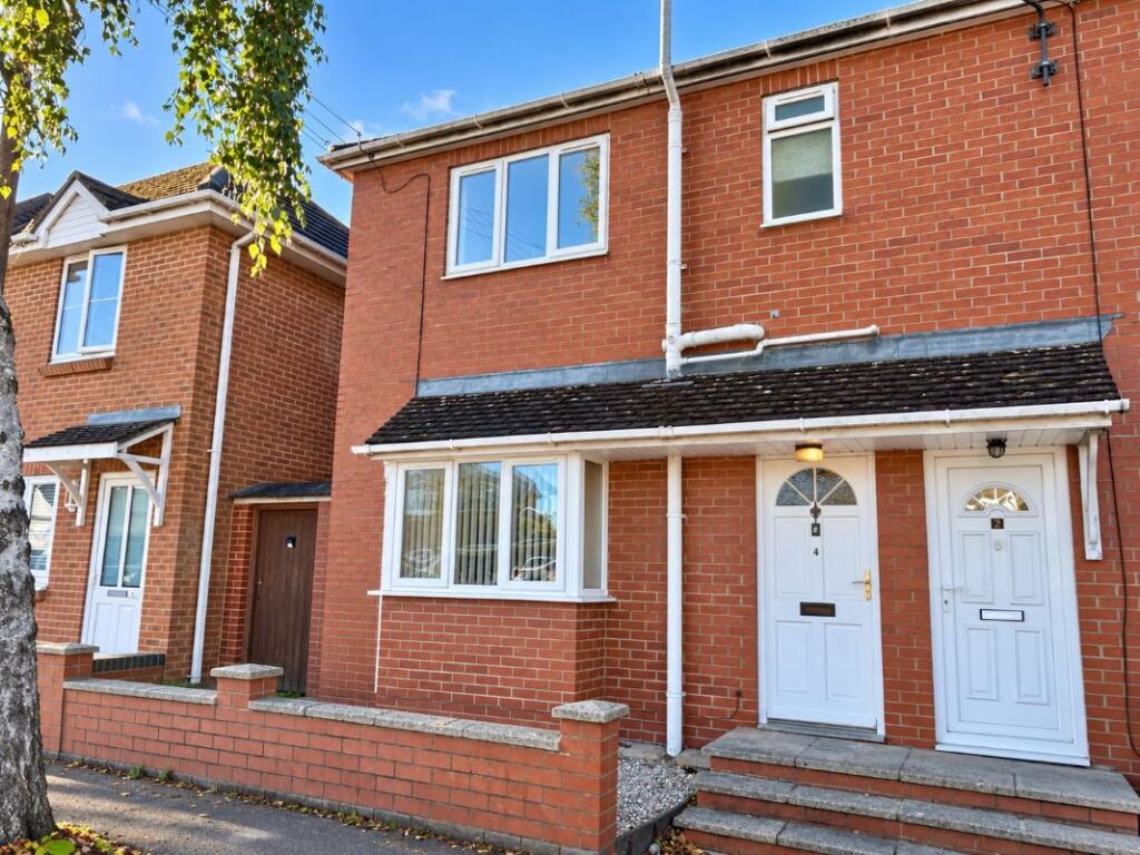 Main image of property: 4 Minstead Road, Bournemouth, Dorset, BH10 5JZ