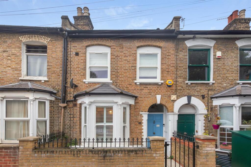 Main image of property: Hollydale Road, London