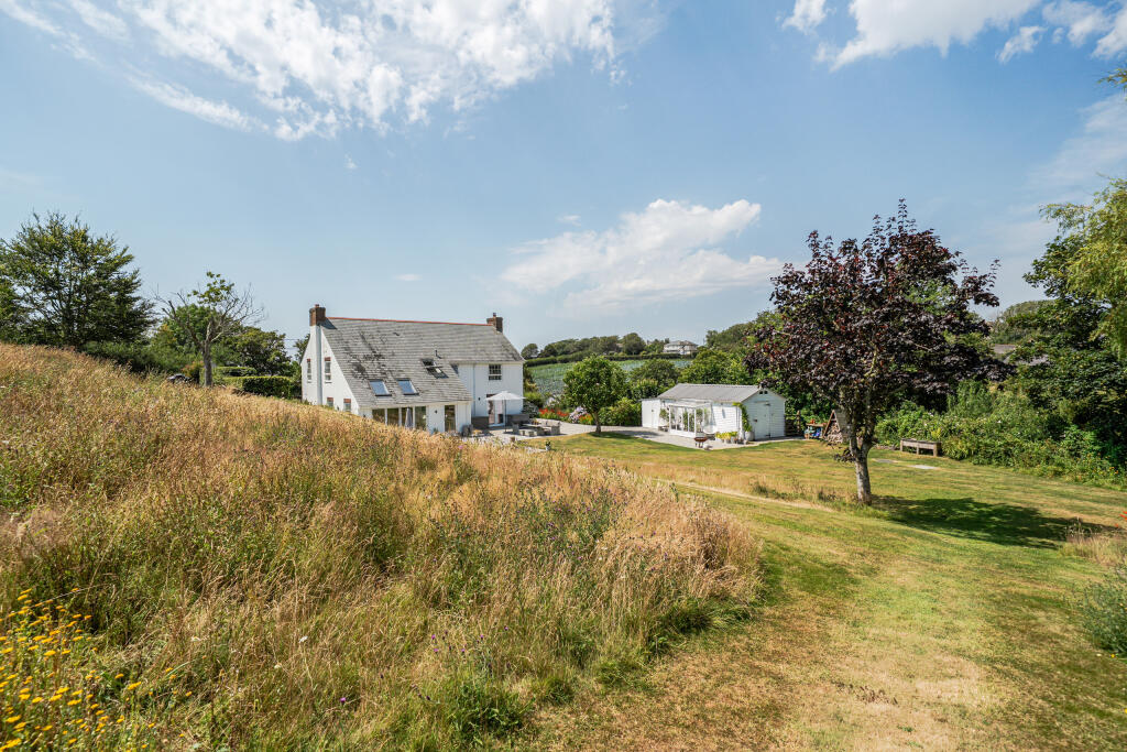 House in Truro - View 5
