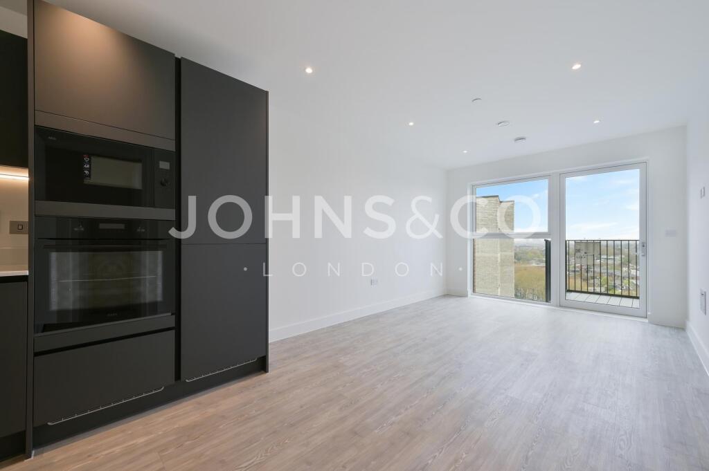 Main image of property: Kew Bridge Rise, Kew Bridge, London, TW8