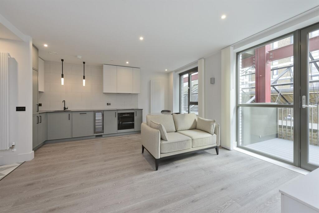 Main image of property: Windsor Square, SE18