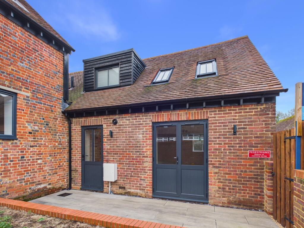 Main image of property: Pednor Road, Chesham, Buckinghamshire, HP5