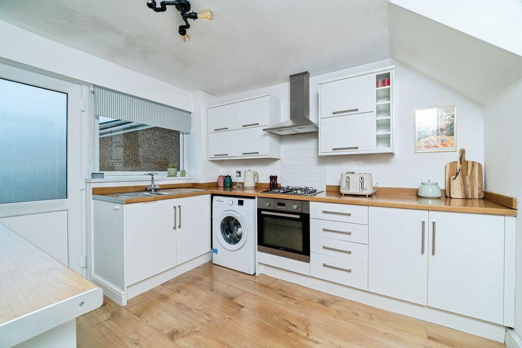 House in Grimsby, Willows Estate - View 4