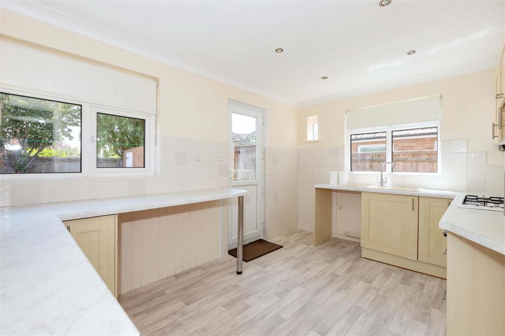 Windermere Crescent, Goring-By-Sea, Worthing - View 5