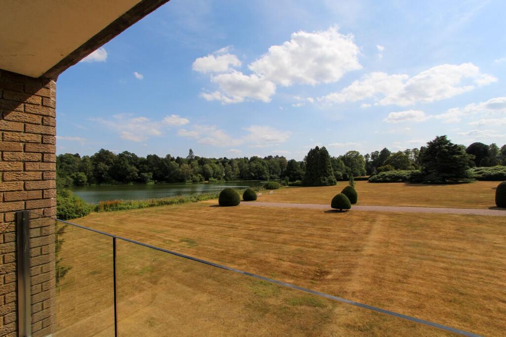 Lakeside, Little Aston, B74 photo 5