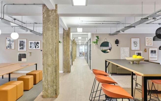 Kingsbourne Hallway.jpg