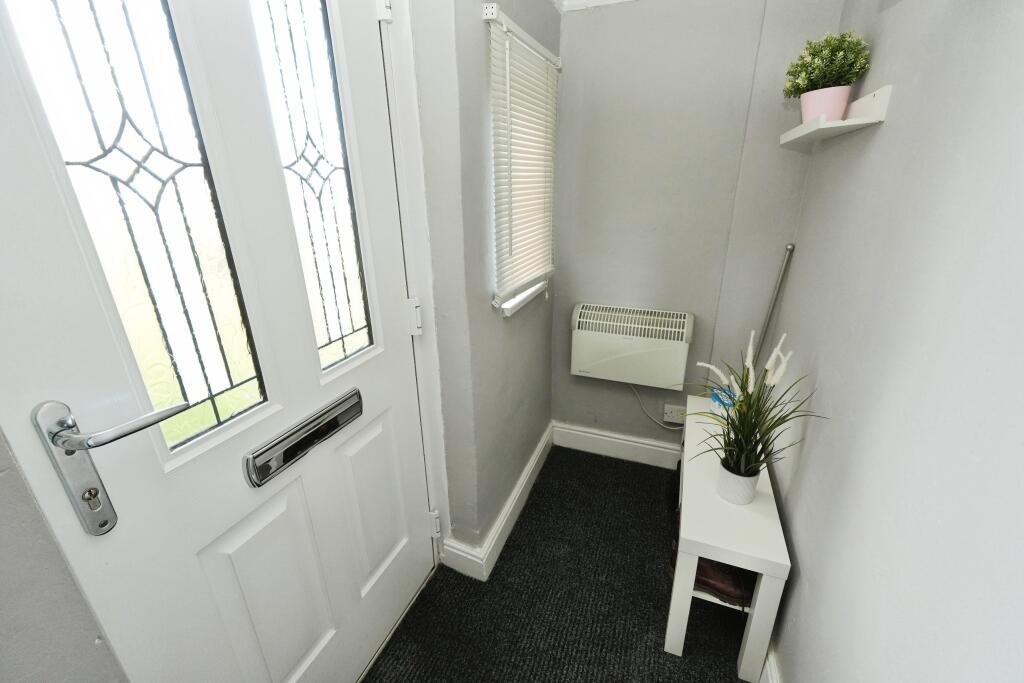 Charnwood Close, Birmingham, B45 photo 5