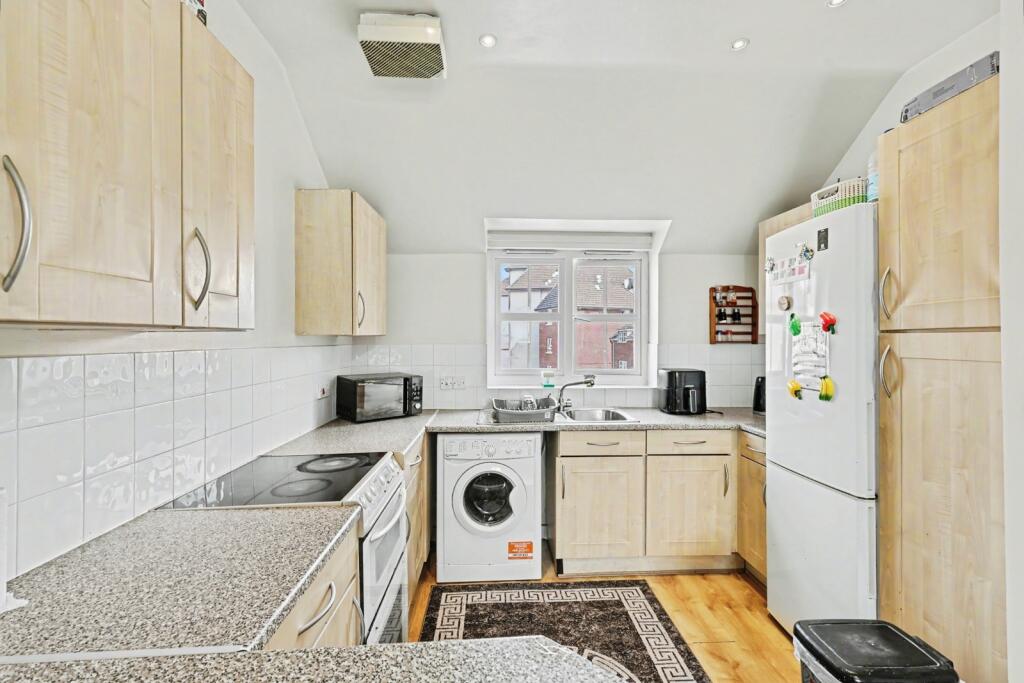 Apartment in Northampton, West Northamptonshire - View 5