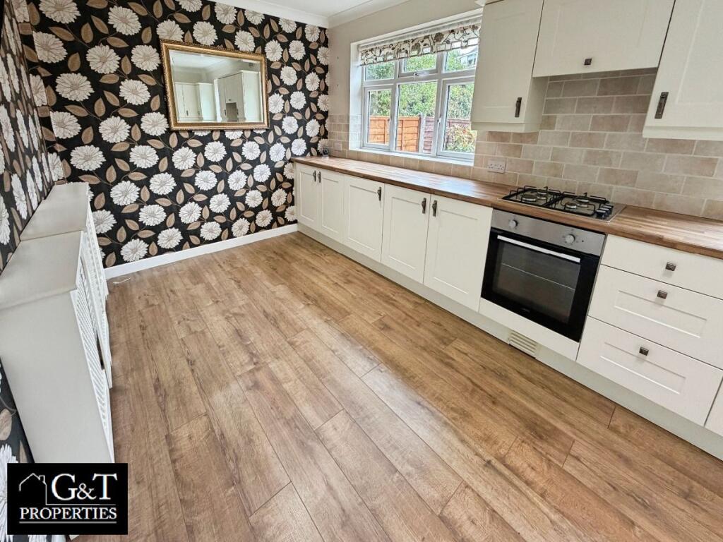 House in Dudley - View 4