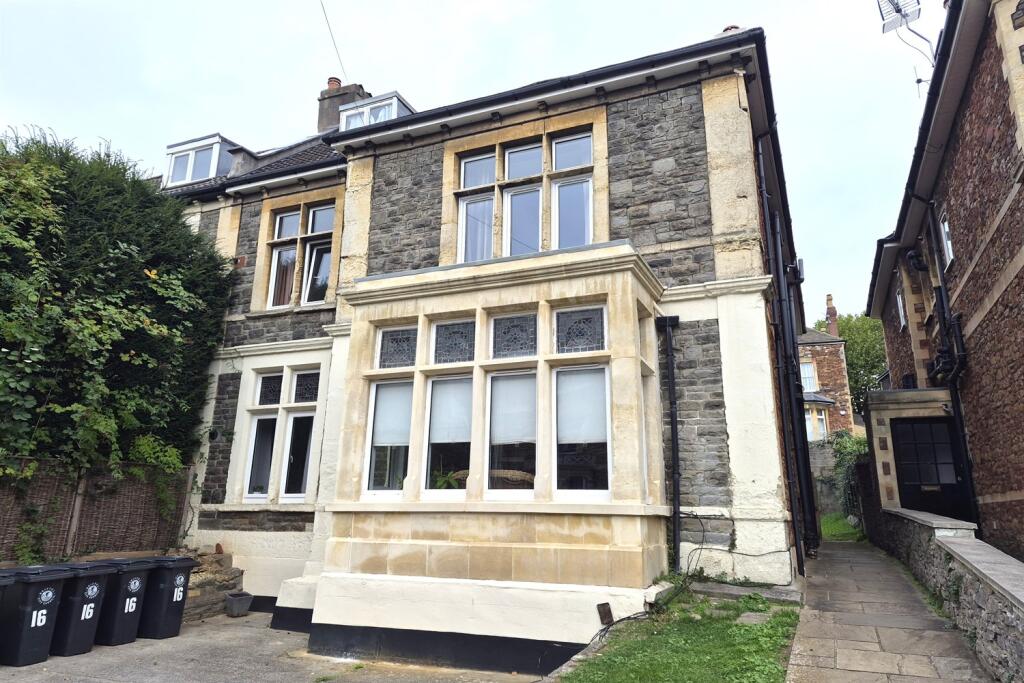 Main image of property: 1 bedroom Ground Floor Flat in Clifton