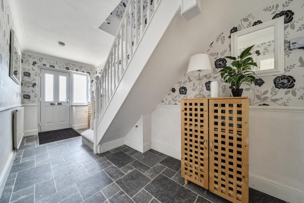 House in London - View 3