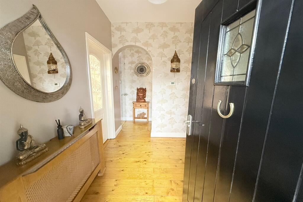Liverpool Road, Great Sankey, Warrington, WA5 1RE photo 4