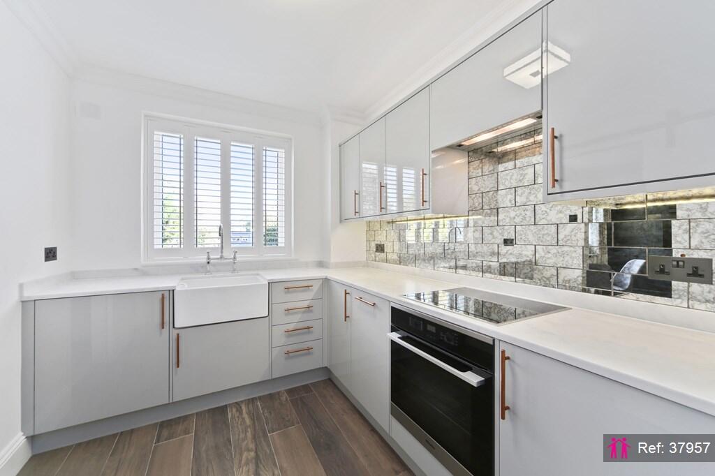 Apartment in London - View 5