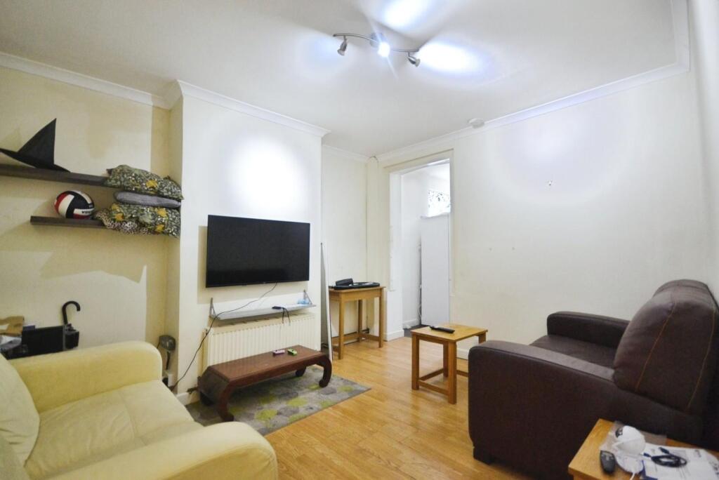 House in Reading, Spring Gardens, Whitley - View 2