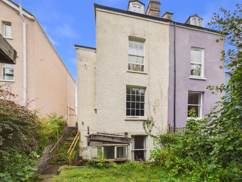 Apartment in Bristol - View 2