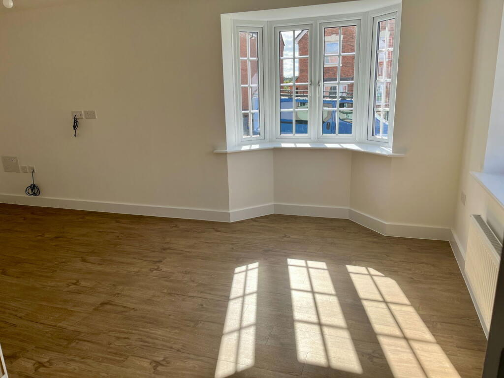 Limetree Way, Barkby, Leicester , Leicestershire, LE7 3AX photo 2