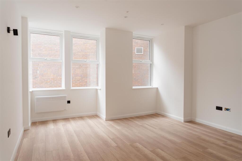 Flat 21 - 4.jpg