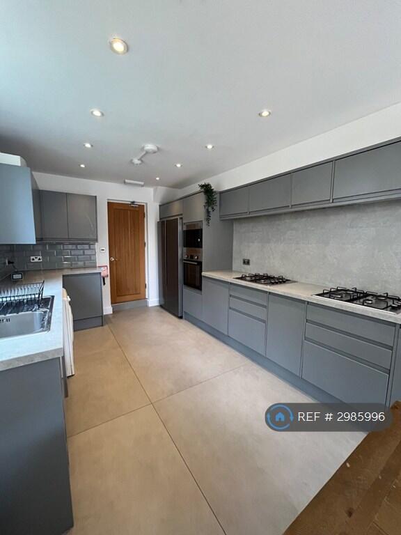 House in Cardiff - View 3