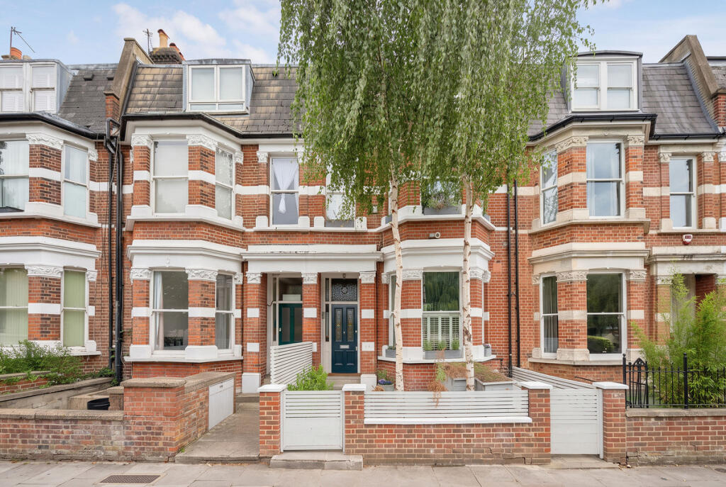 Main image of property: Dalgarno Gardens, London, W10