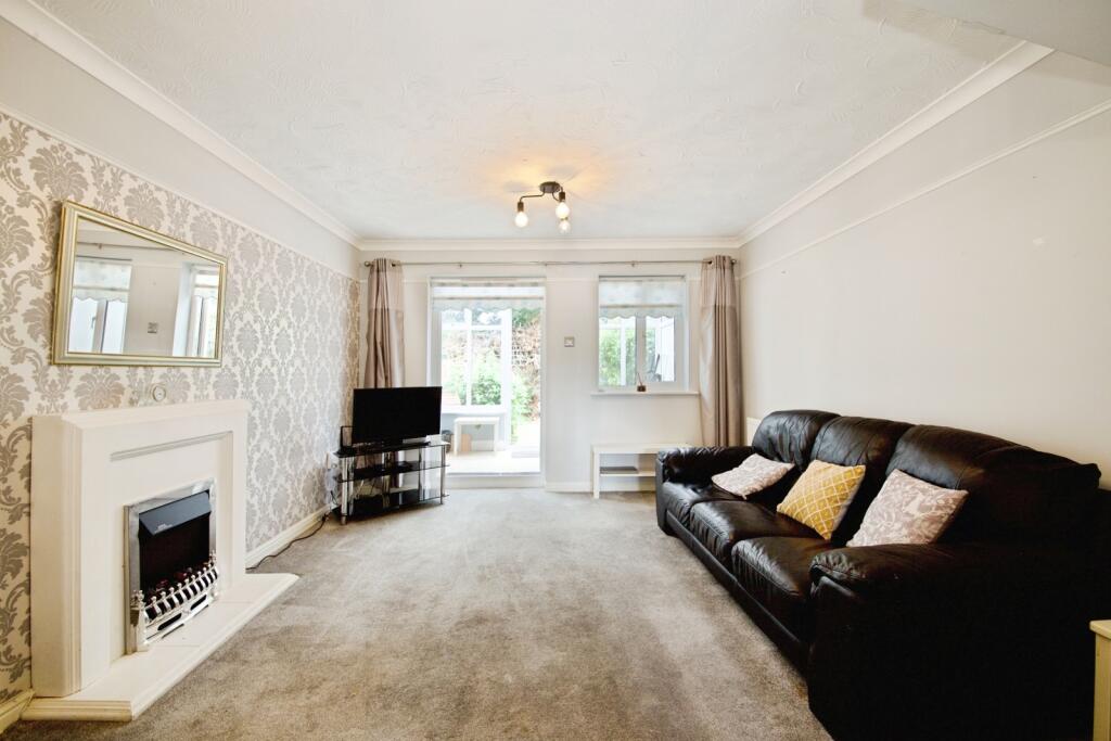 Foxglove Road, ROMFORD, Essex, RM7 photo 4