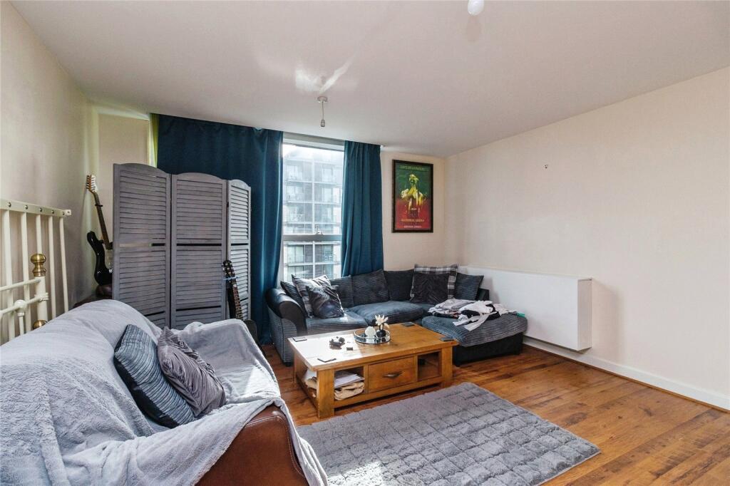 Apartment in Milton Keynes - View 2