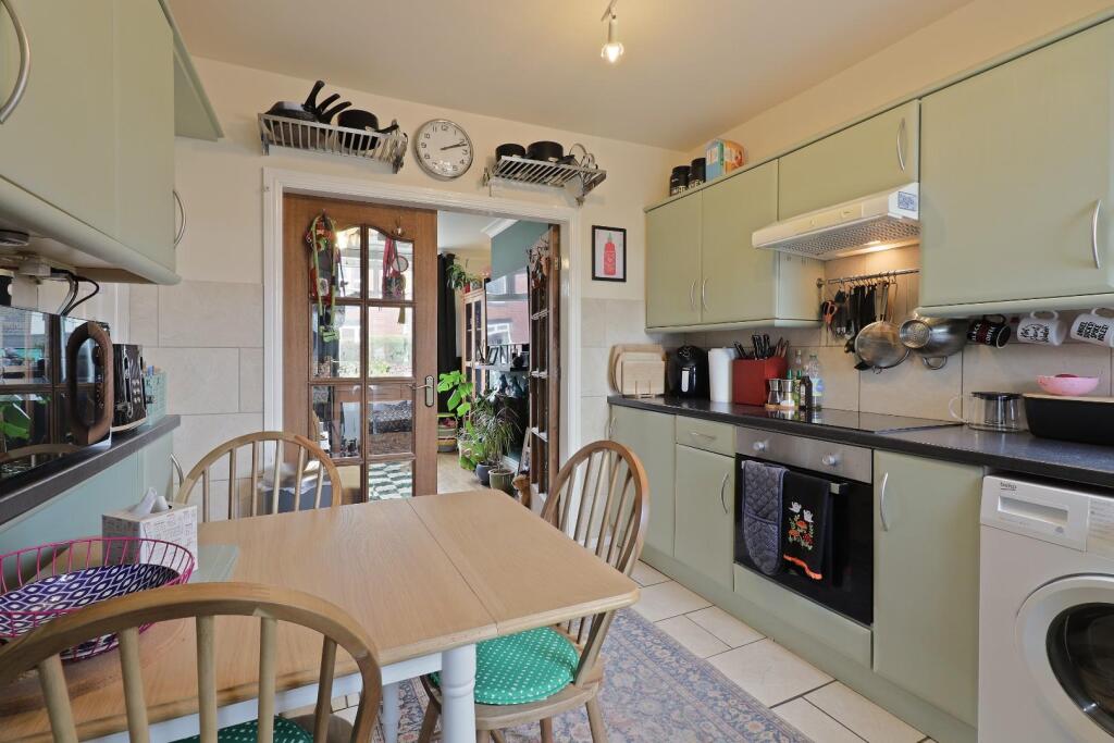 House in Barnsley, South Yorkshire - More