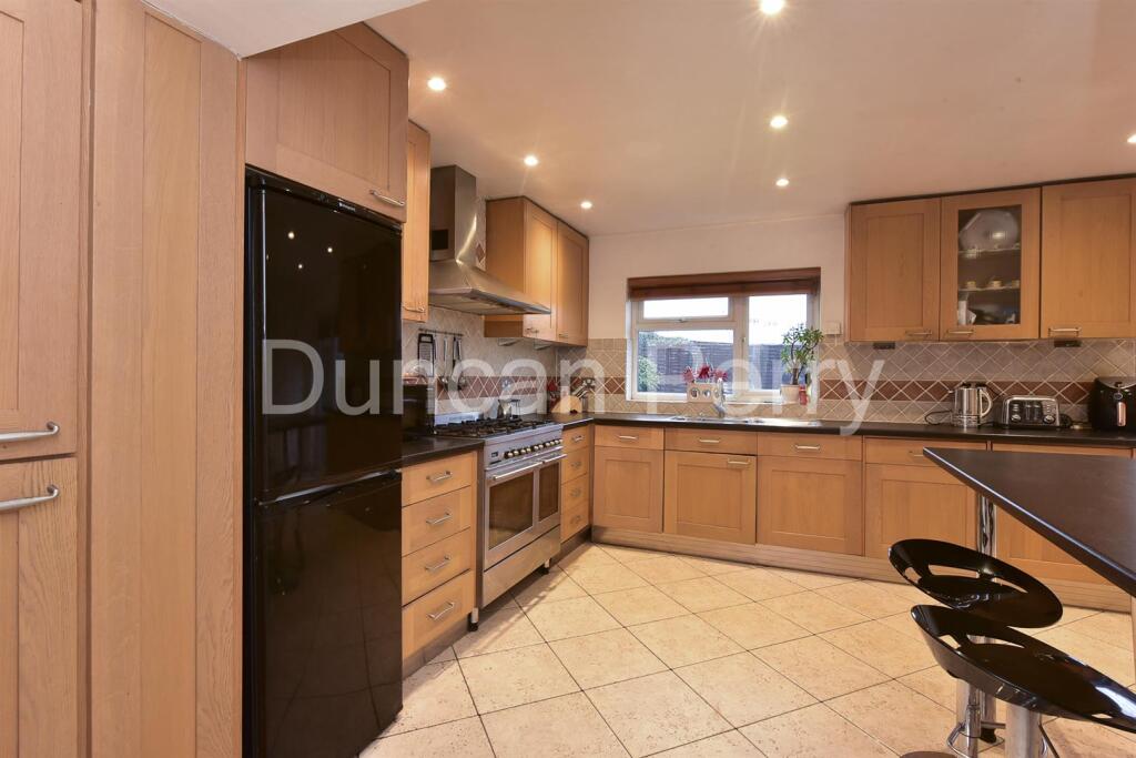 Additional image 2 of Parsonage Lane, Welham Green