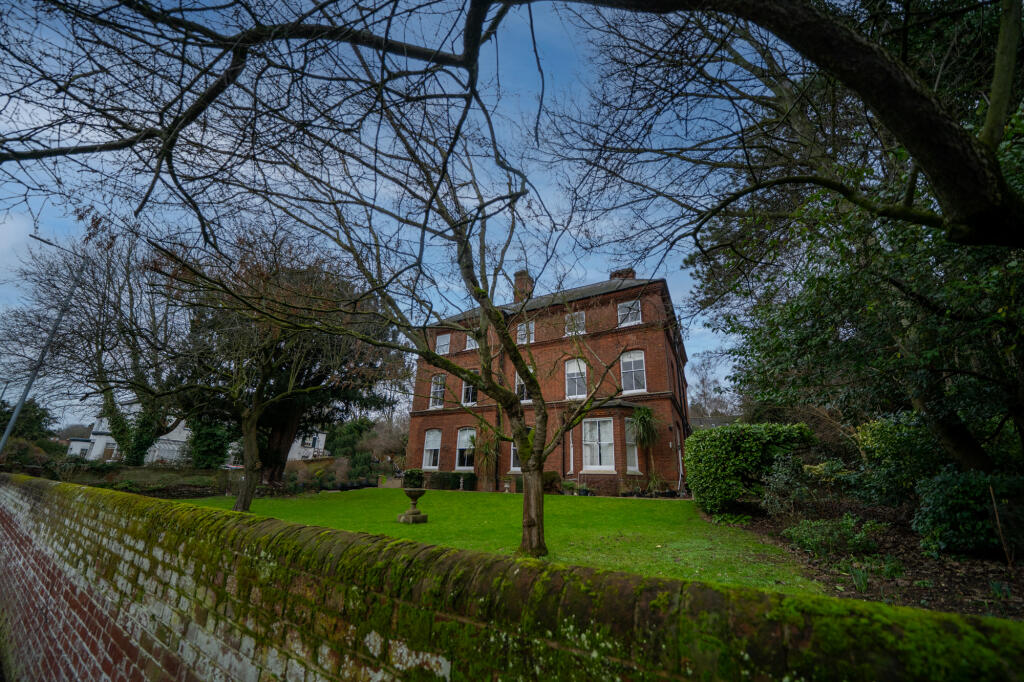 Main image of property: Flat 5, St. Andrews Court, 53 Yarmouth Road, Norwich, Norfolk