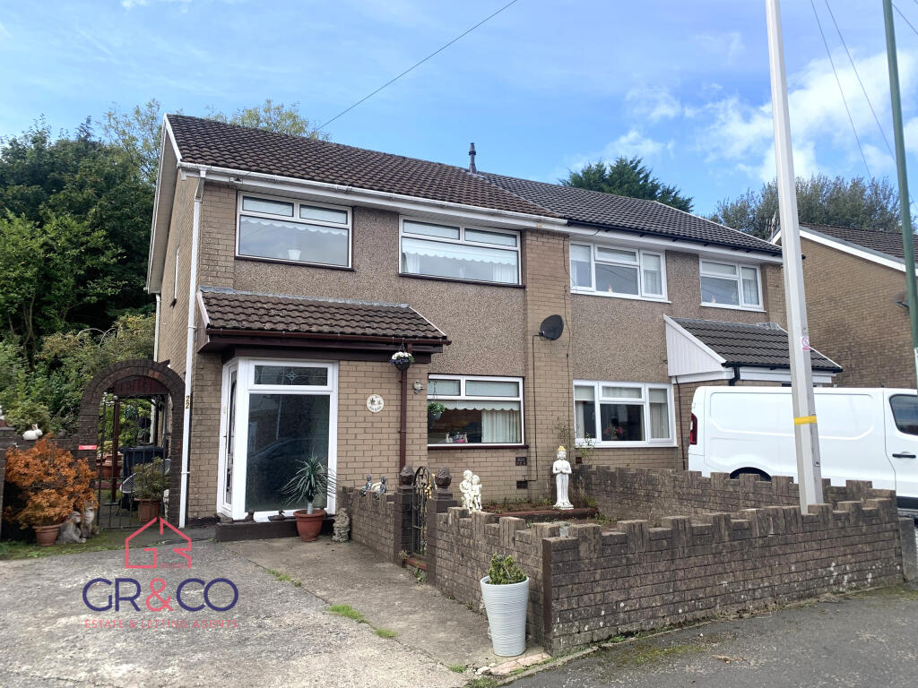 3-bed semi-detached on Oliver Jones Crescent, Tredegar, NP22, £165,000