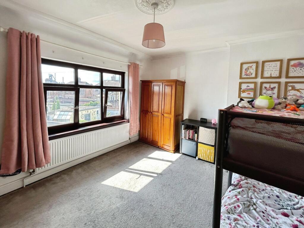 House in Swansea, Margam, Tai-Bach - More