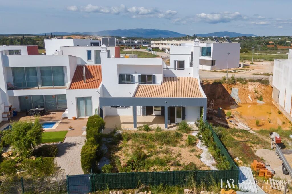 Main image of property: Algarve, Mexilhoeira Grande