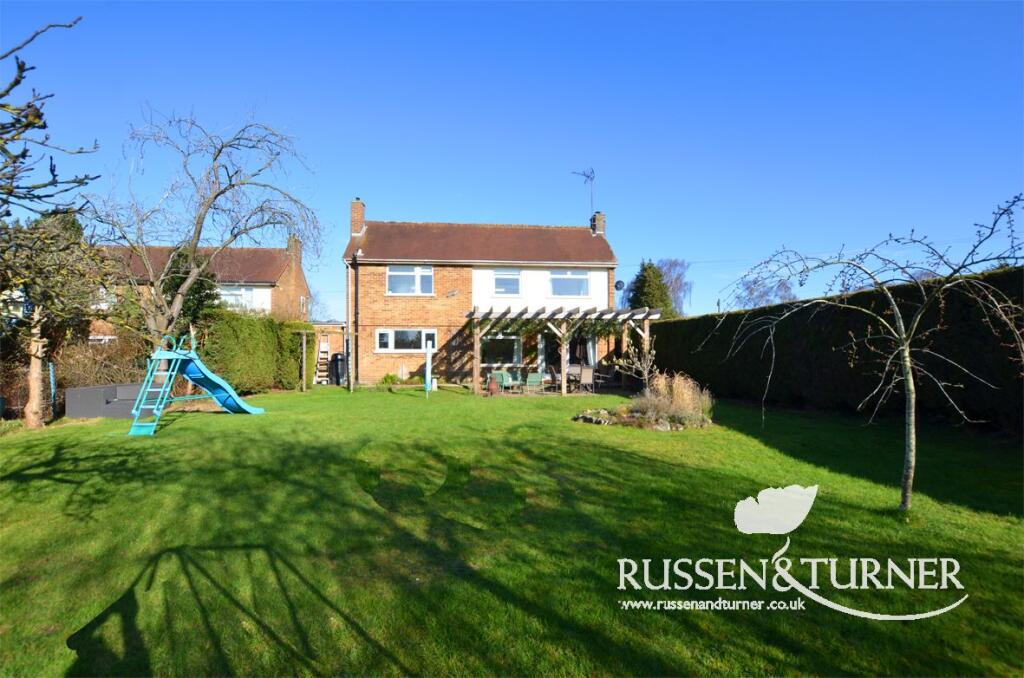 Main image of property: Located on the desirable Queensway in Newlyn