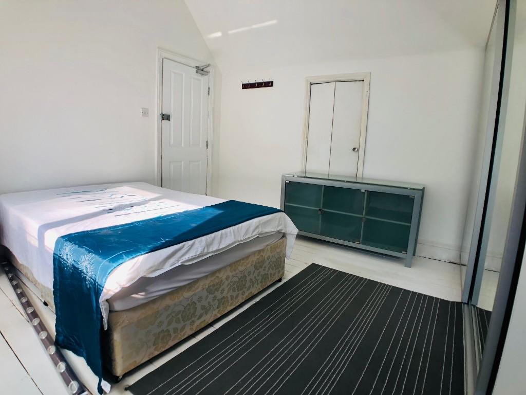 Main image of property: London Road, Luton, Bedfordshire, LU1