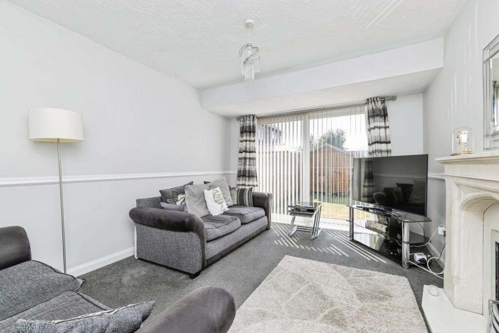 Watling Avenue, Seaham, Durham, SR7 photo 2