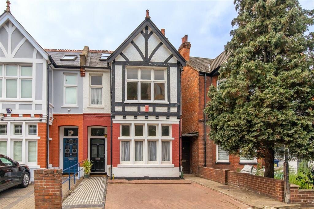 Main image of property: Chatsworth Gardens, London, W3