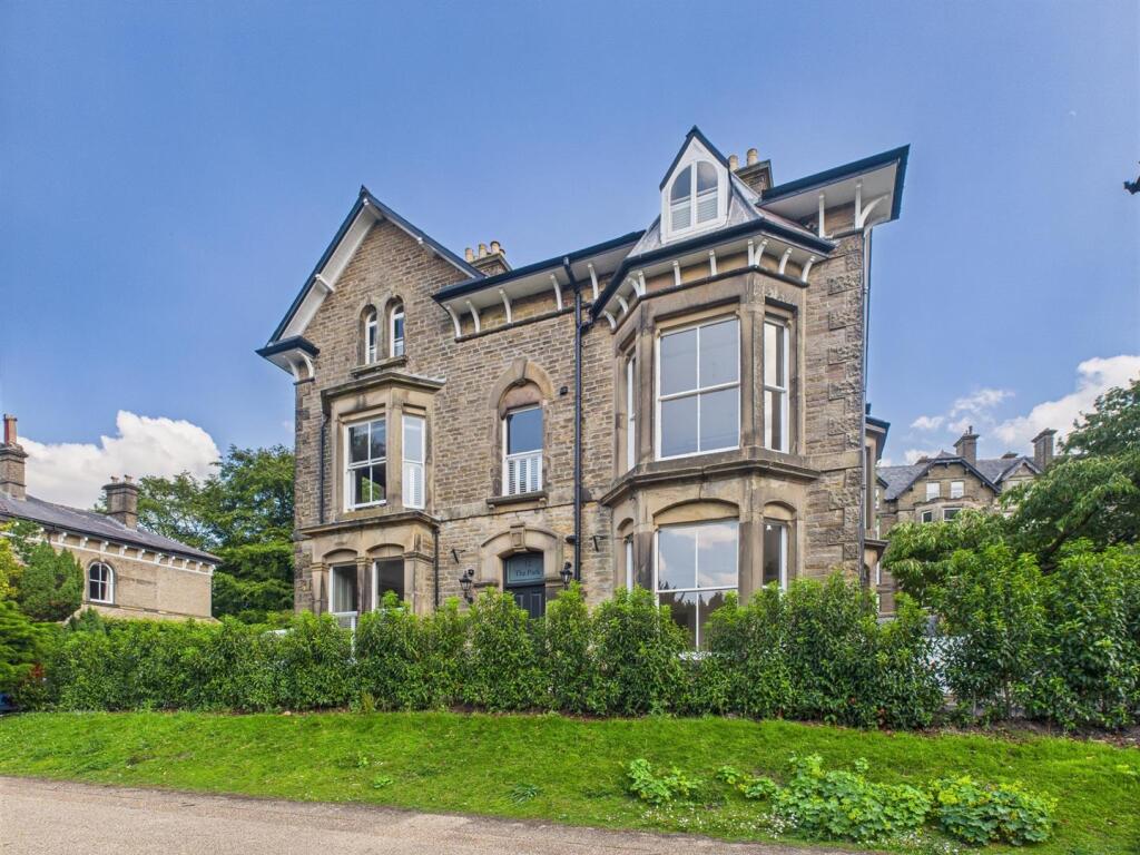 2-bed flat on The Park Apartments, Broad Walk, Buxton, £650,000