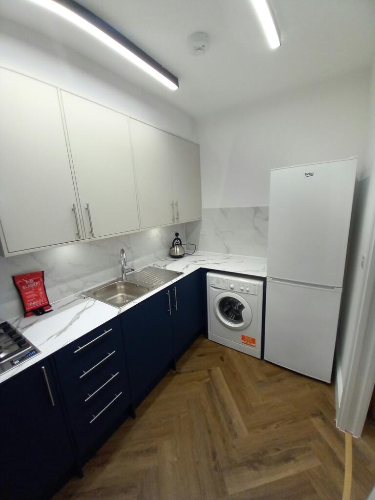 Apartment in London - View 3