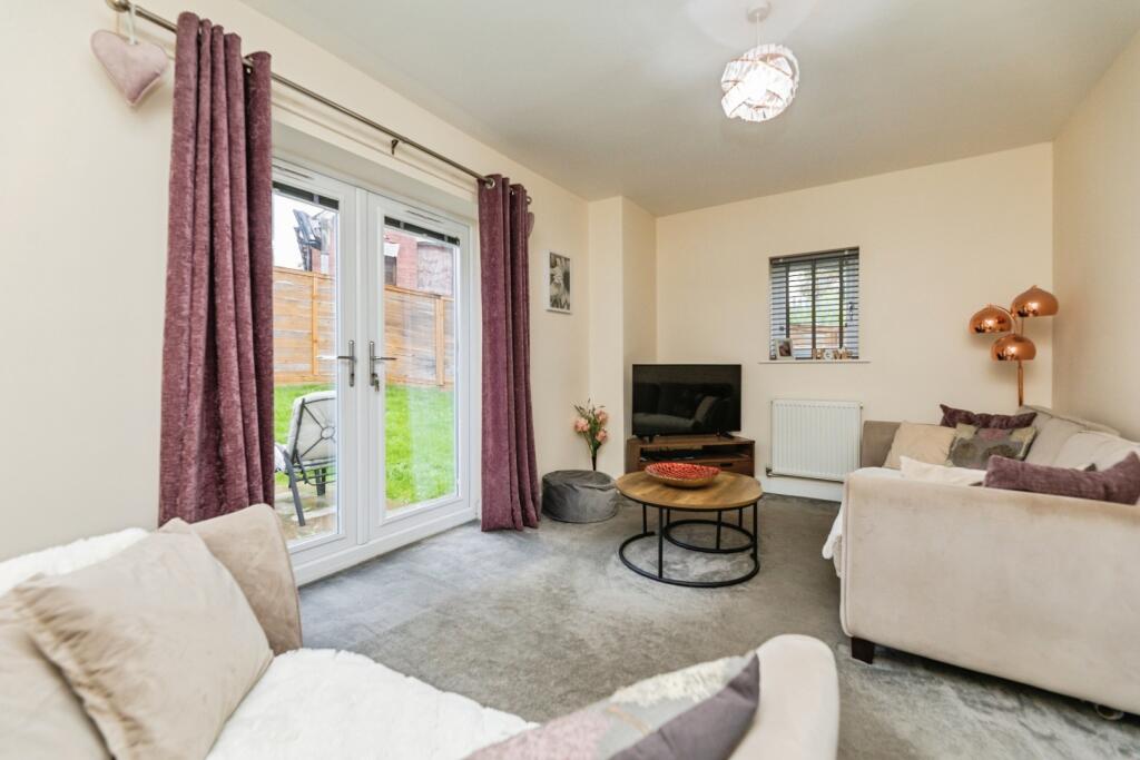 Apartment in Sheffield, Lane End, Ecclesfield - View 4
