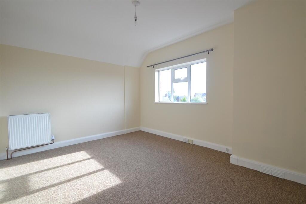 Apartment in Ringwood - More