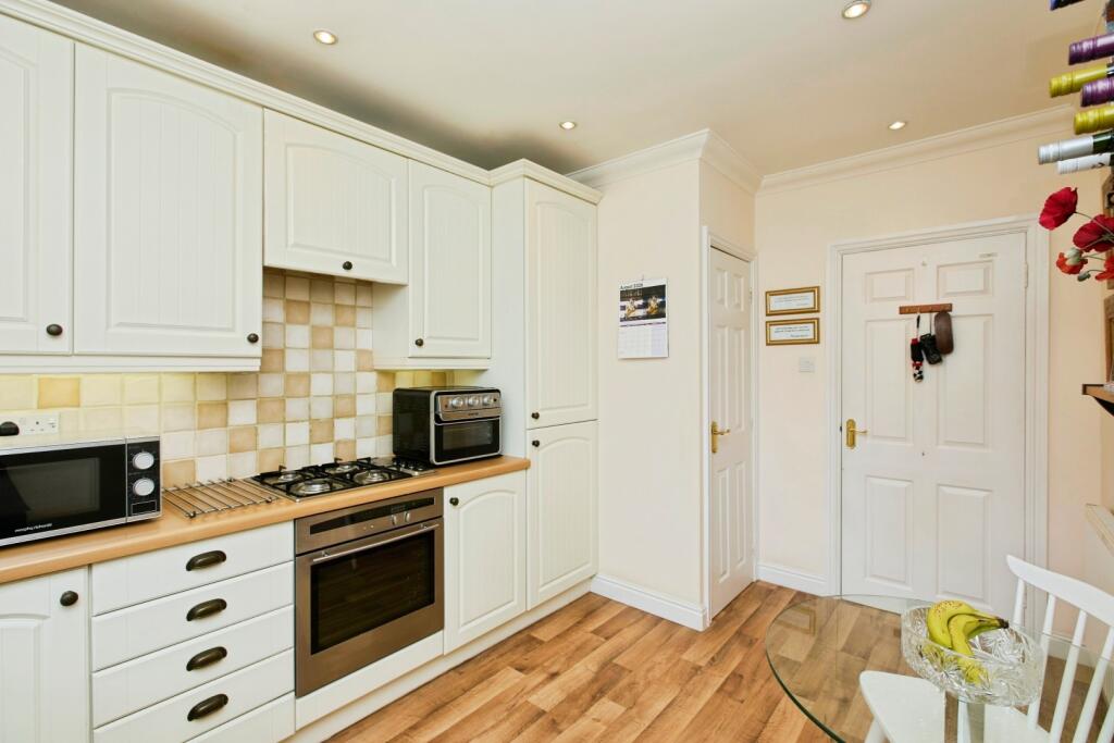Apartment in Derby - View 5