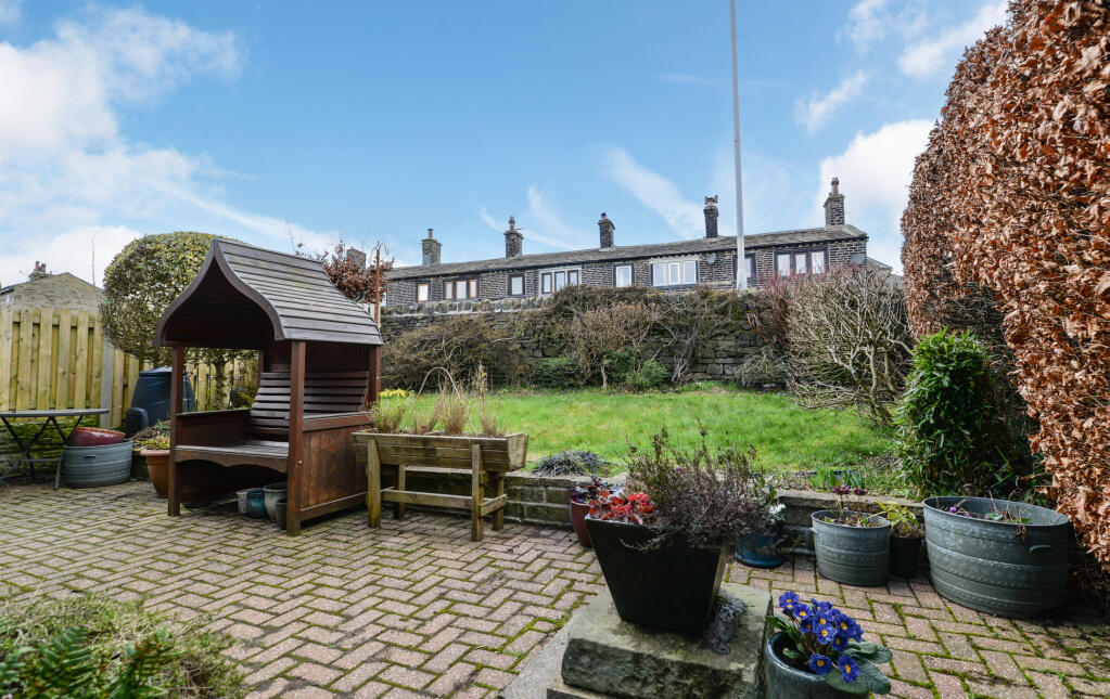 Additional image 11 of Lodge Gate Close, Denholme, West Yorkshire, BD13