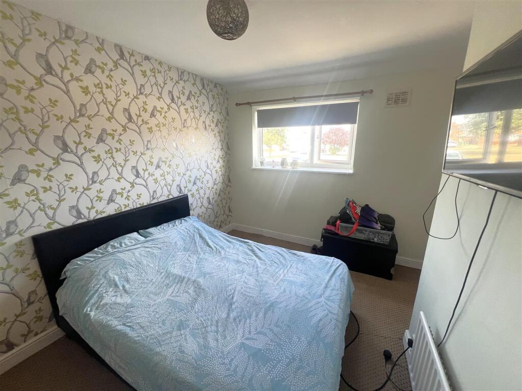 Grendon Avenue, Corby photo 4