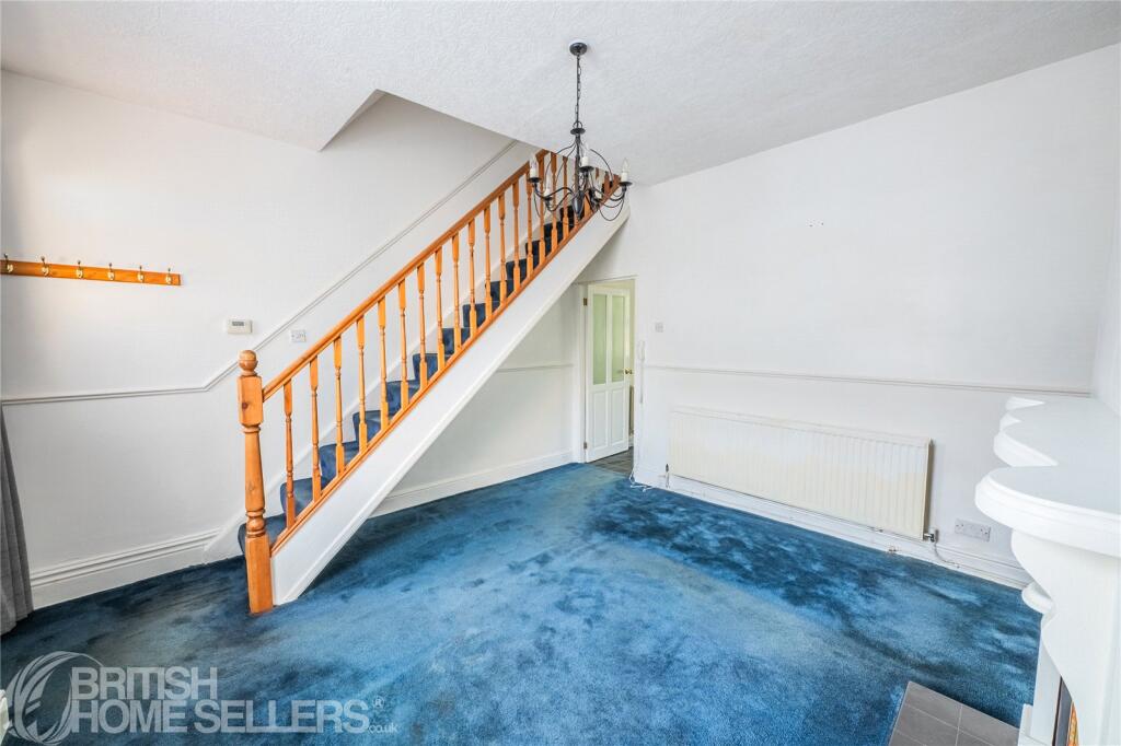 House in High Peak, Whitfield - View 5