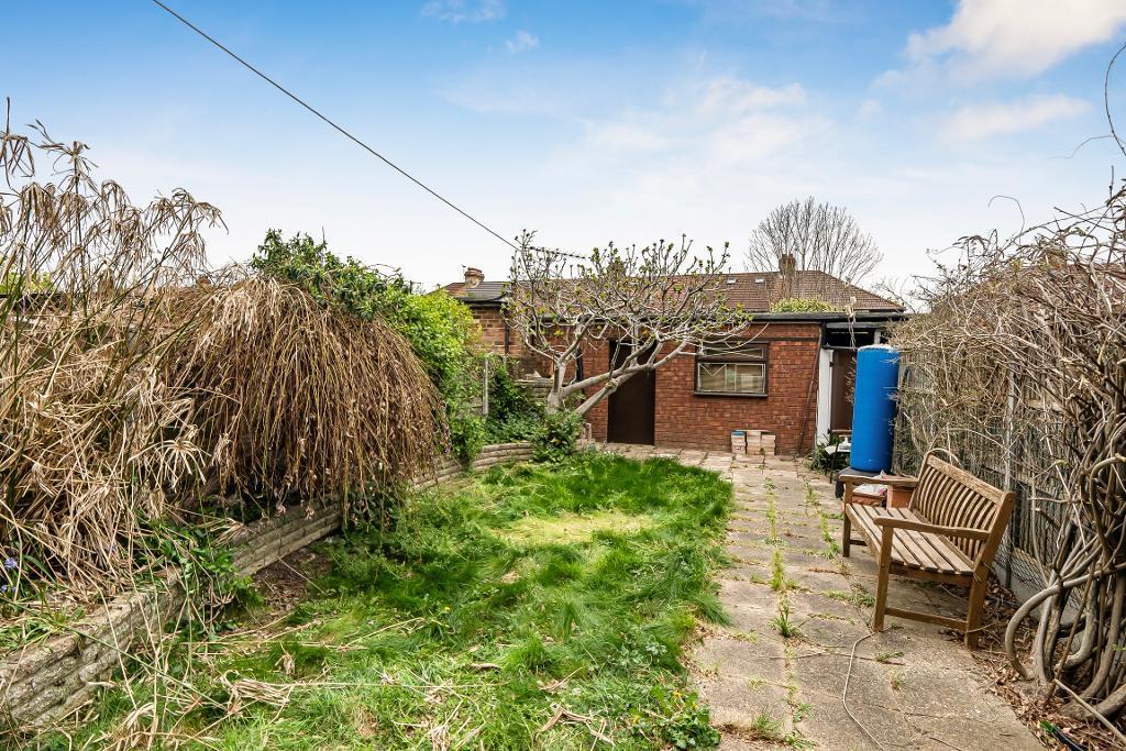 Dorchester Avenue, Palmers Green, Enfield, London, N13 5DX - More