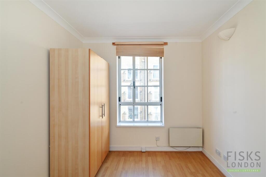Apartment in London - More