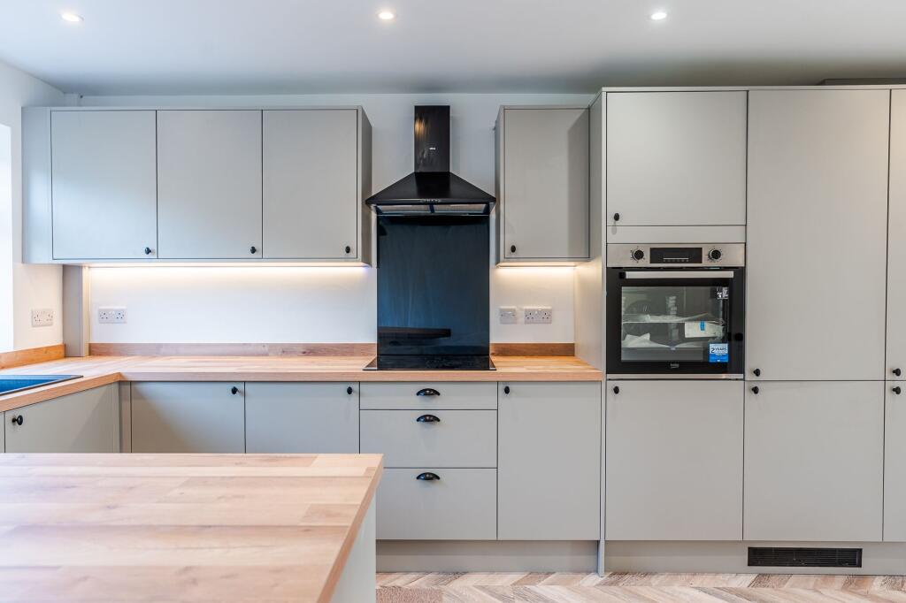Main image of property: Balne Lane, Wakefield, WF2