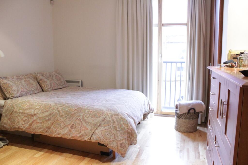 Apartment in Manchester, Castlefield, City Centre - View 5