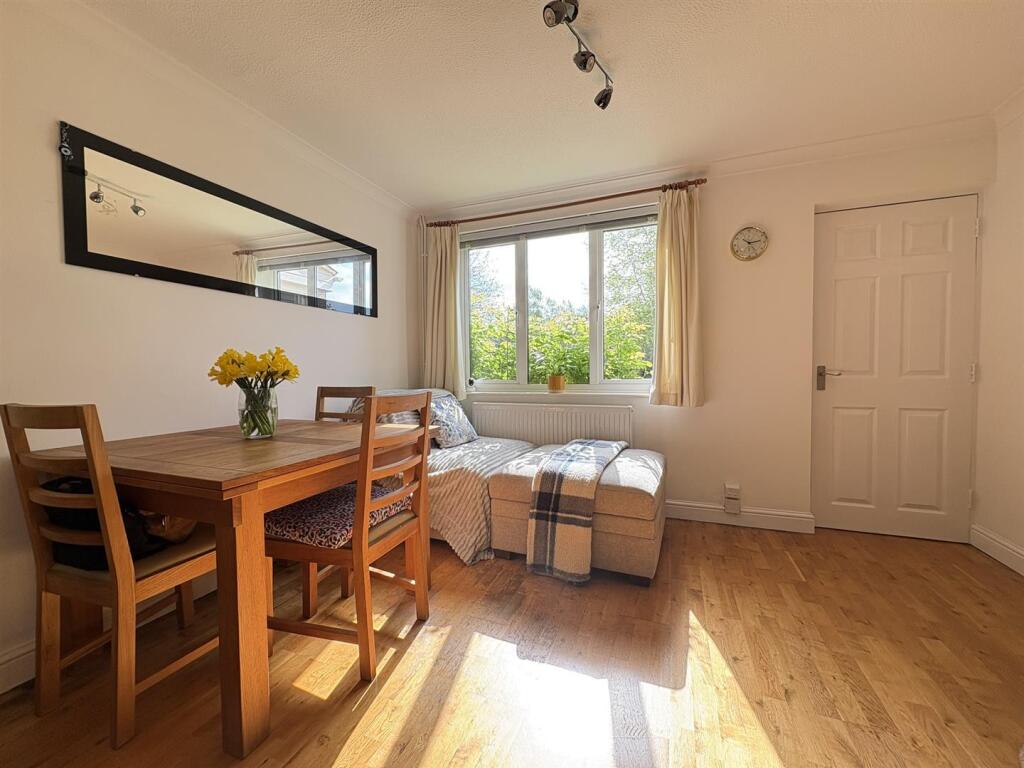 House in Welwyn Hatfield, Panshanger - View 2