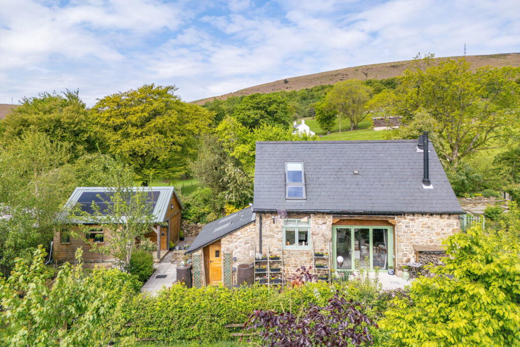 Hayfield Barn, Mountain Road, Upper Cwmbran, Cwmbran, NP44 5AA photo 4