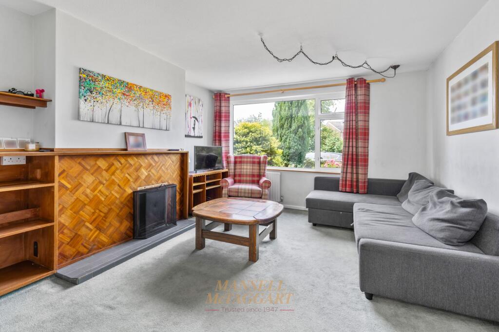 House in Crawley, Worth - View 5